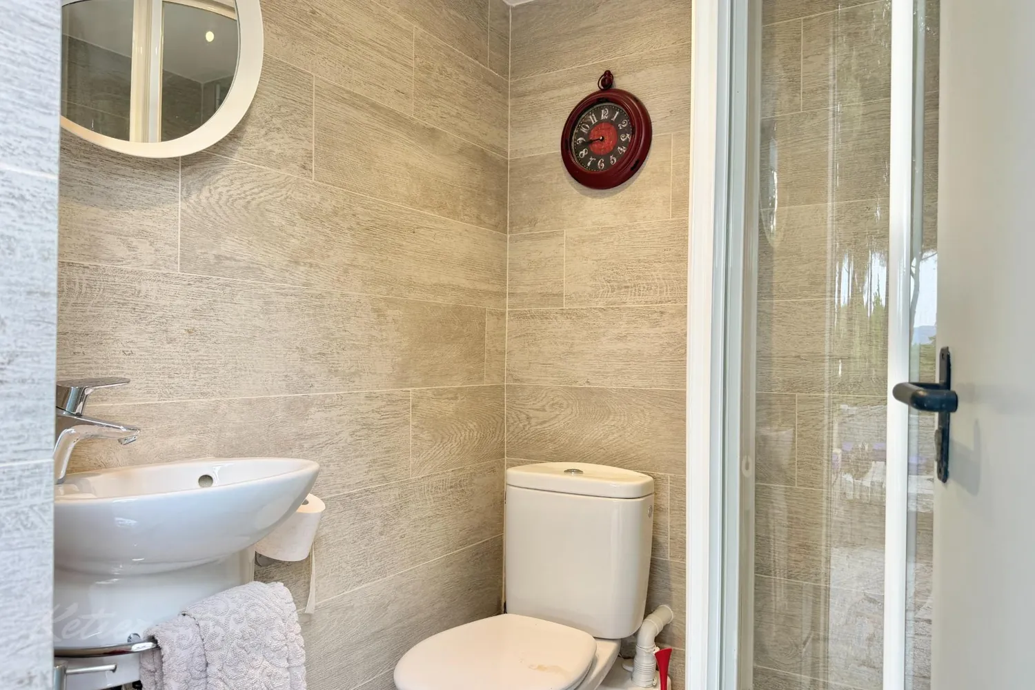 Detached house in Galapagar with heated swimming pool and private garden