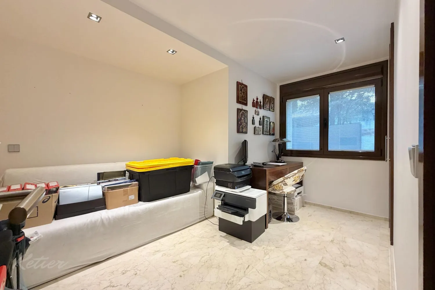 Detached house in Galapagar with heated swimming pool and private garden