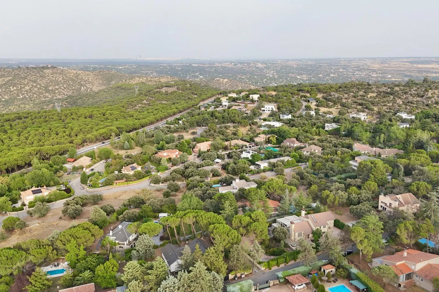 Detached house in Galapagar with heated swimming pool and private garden