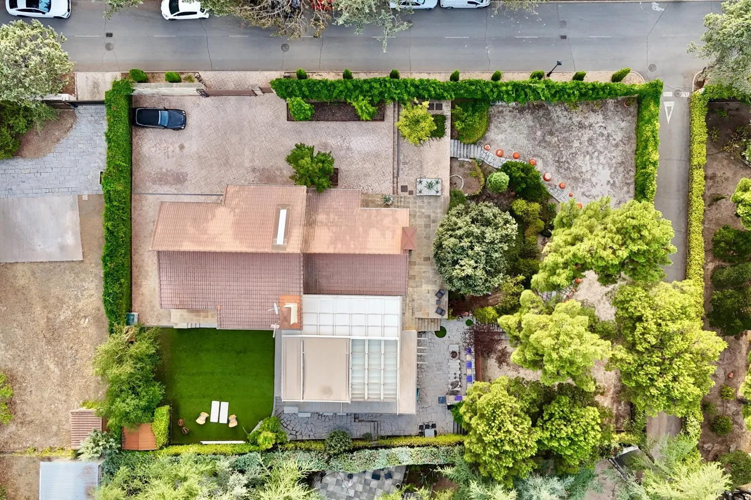 Detached house in Galapagar with heated swimming pool and private garden