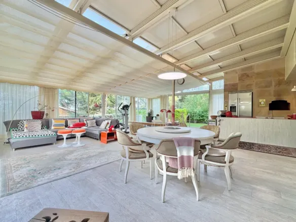 Detached house in Galapagar with heated swimming pool and private garden
