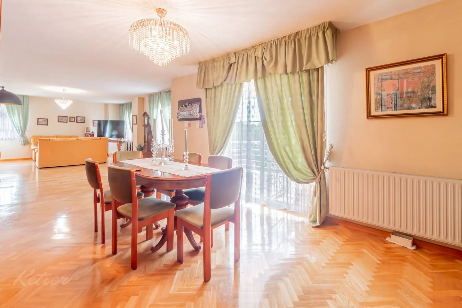 chalet pareado monte rozas comedor
