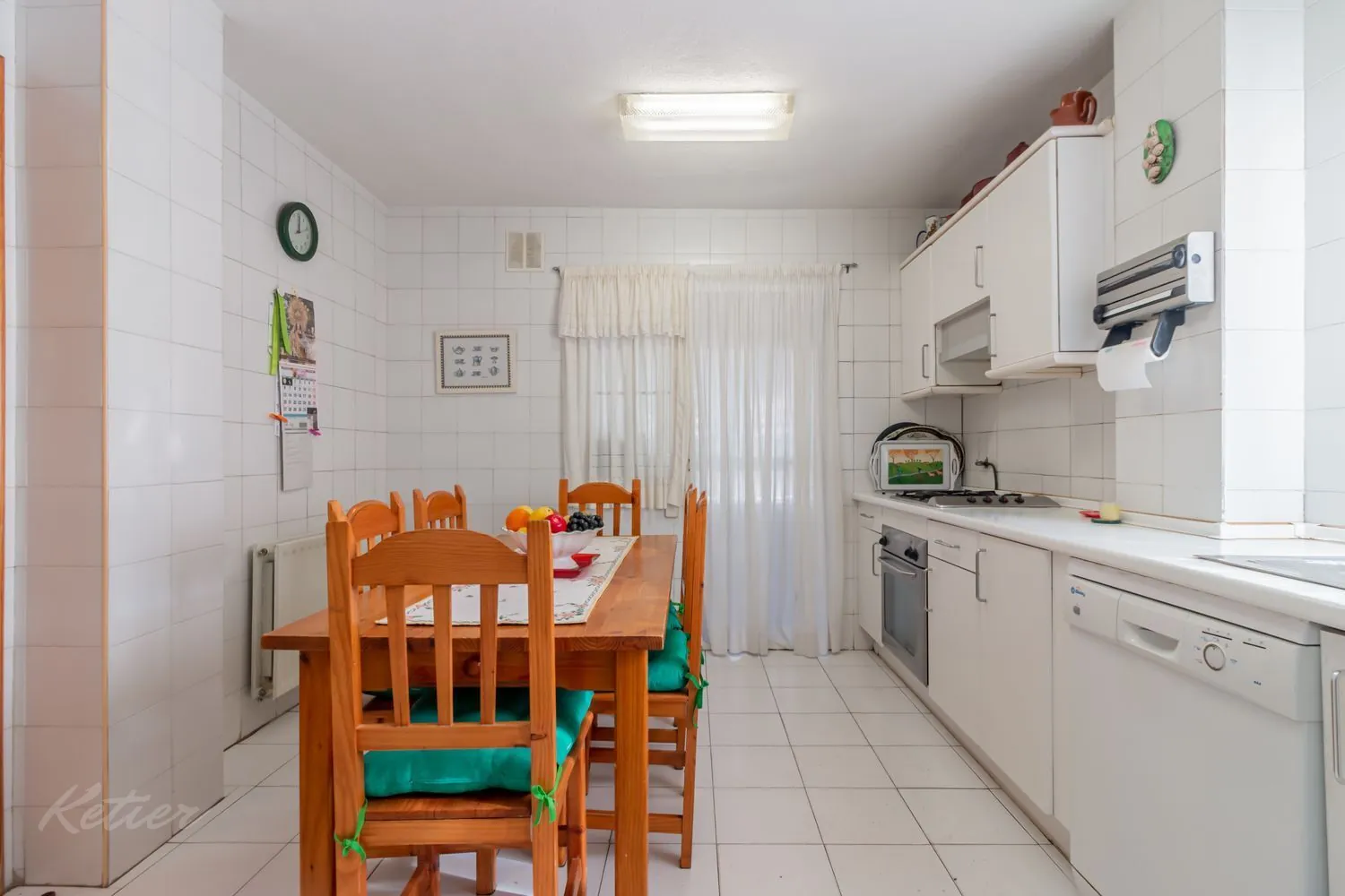 chalet pareado monte rozas cocina