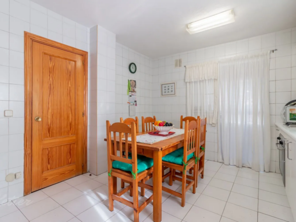 chalet pareado monte rozas cocina