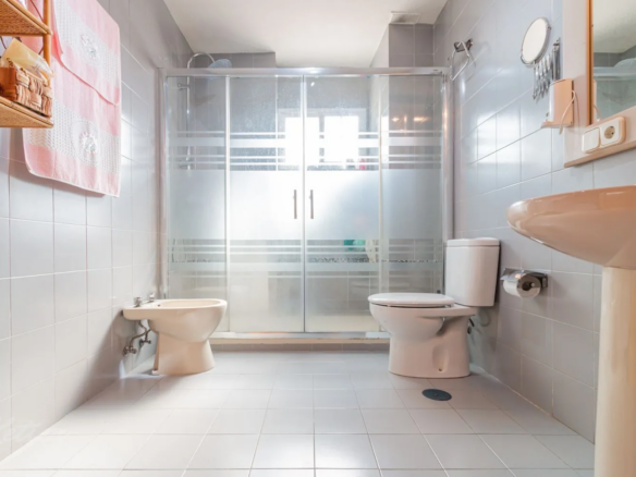 chalet pareado monte rozas bano ducha