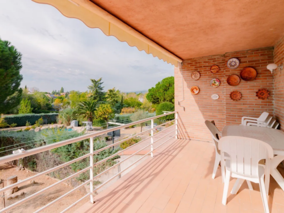 chalet pareado monte rozas terraza