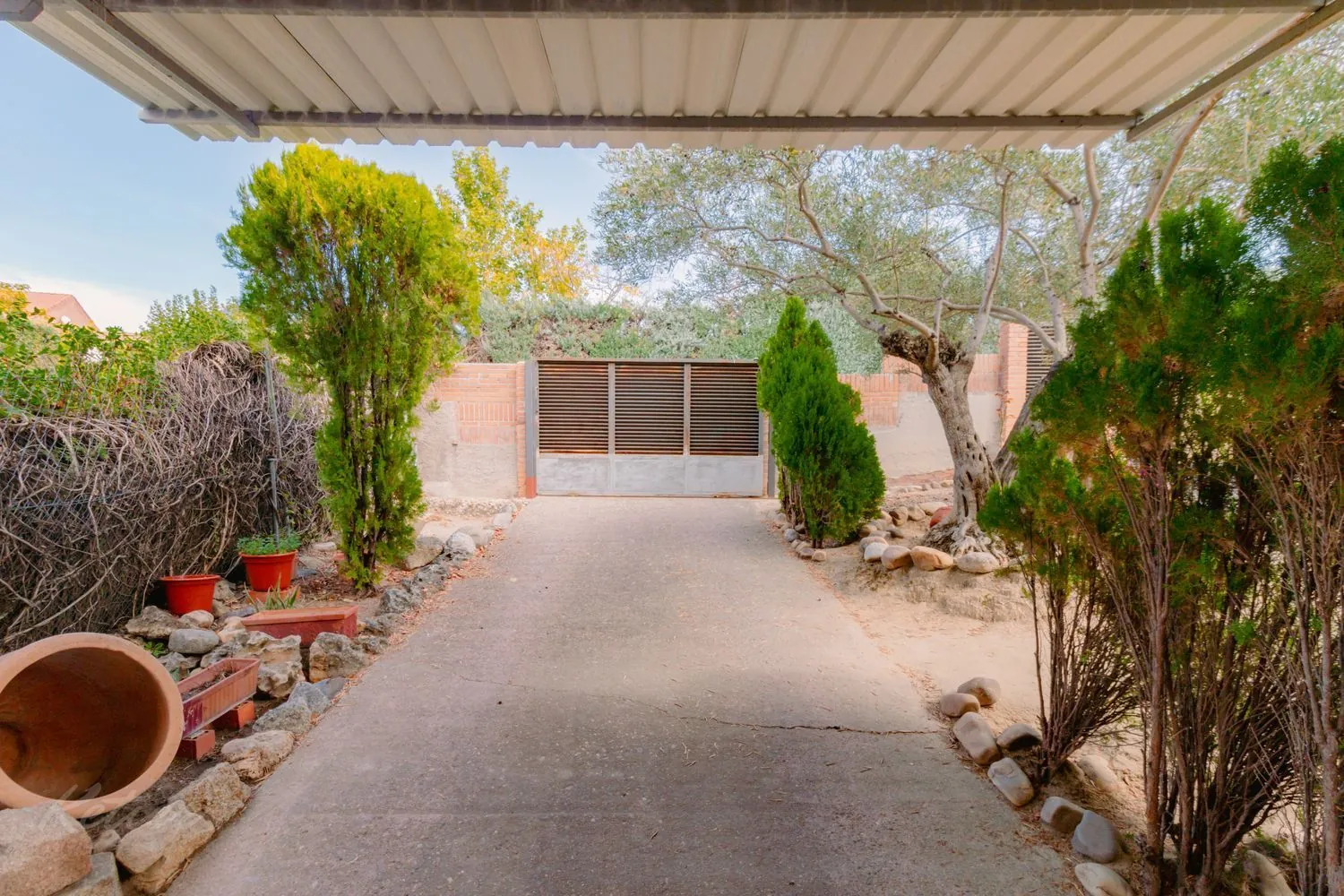 chalet pareado monte rozas acceso exterior
