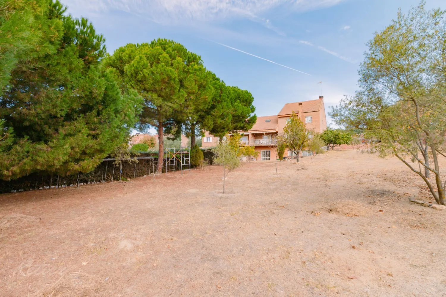 chalet pareado monte rozas exterior parcela