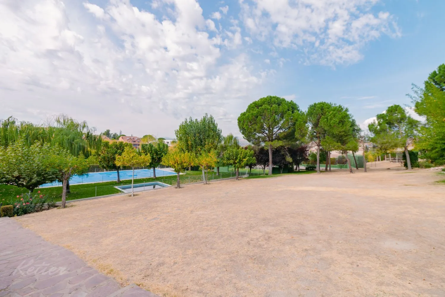 chalet pareado monte rozas exterior comunitario