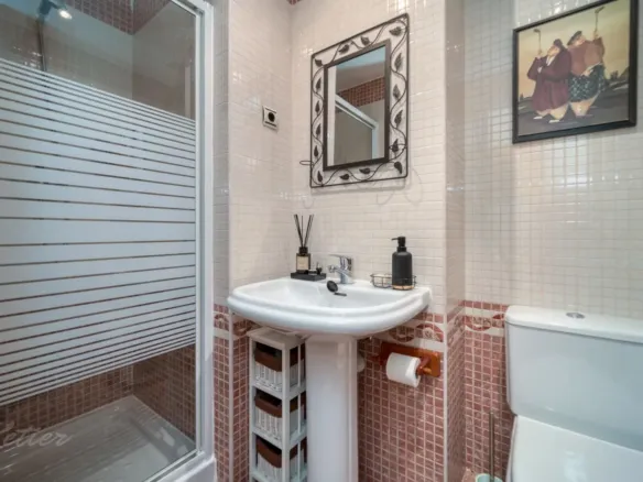 Flat with terrace and three bedrooms in Monte del Pilar, Majadahonda