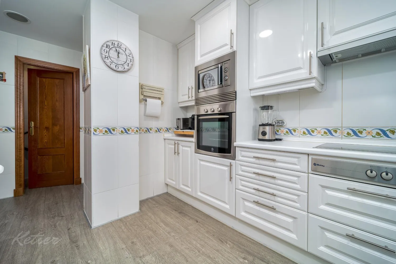 Flat with terrace and three bedrooms in Monte del Pilar, Majadahonda