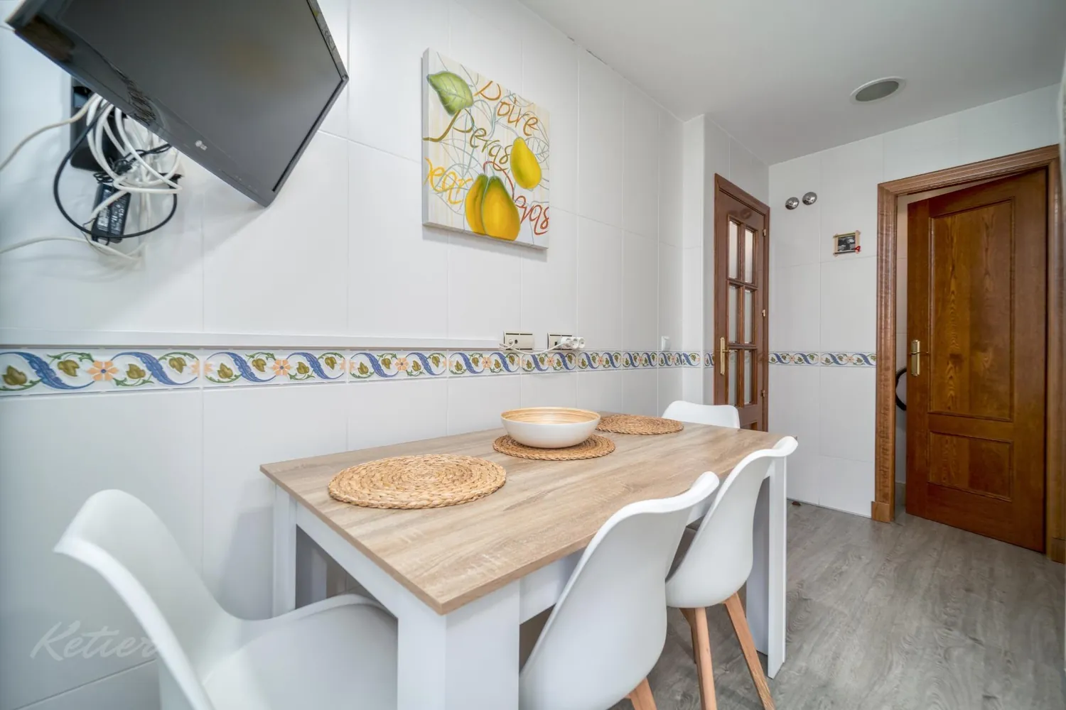 Flat with terrace and three bedrooms in Monte del Pilar, Majadahonda
