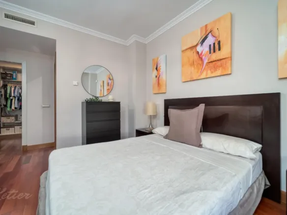 Flat with terrace and three bedrooms in Monte del Pilar, Majadahonda