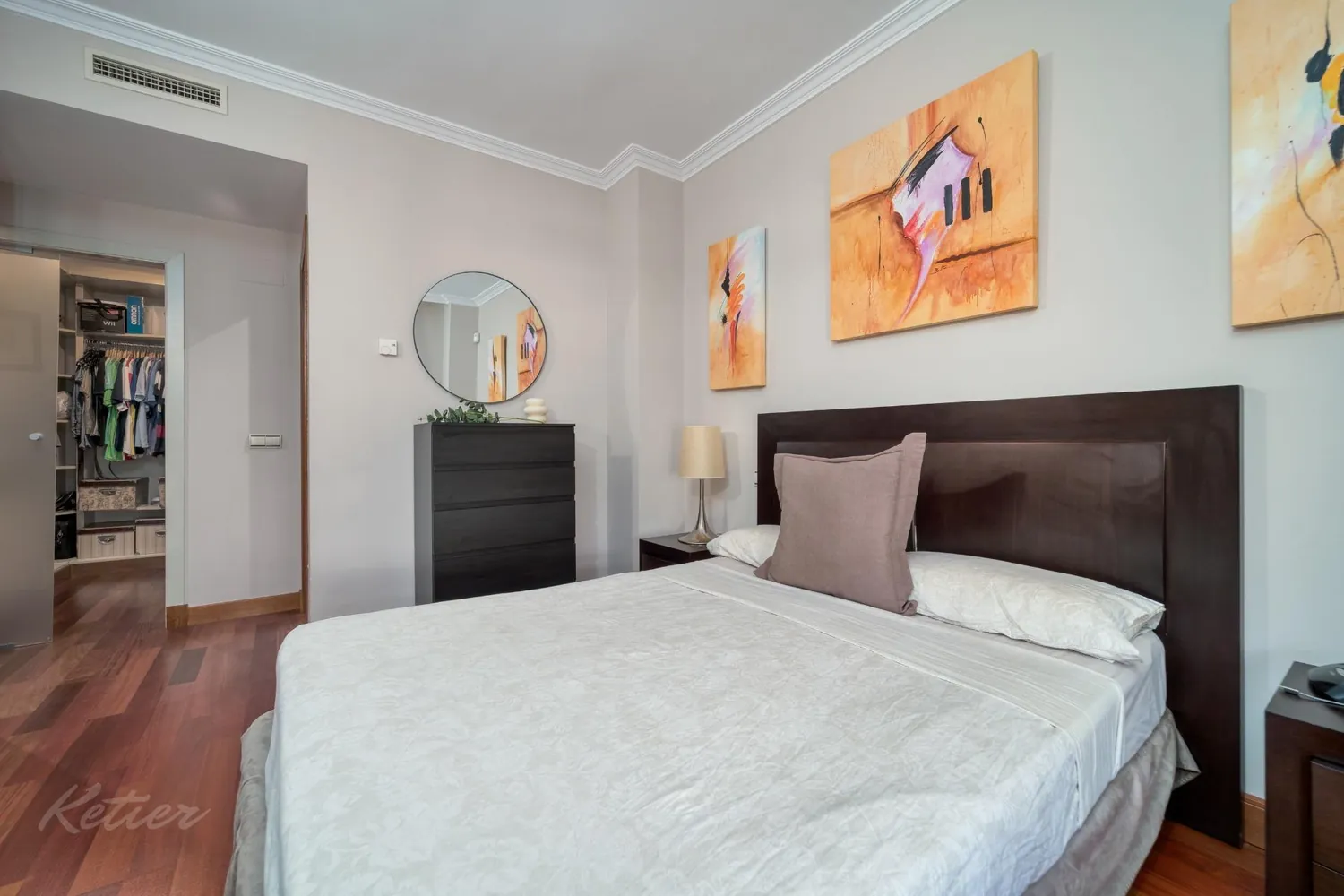 Flat with terrace and three bedrooms in Monte del Pilar, Majadahonda