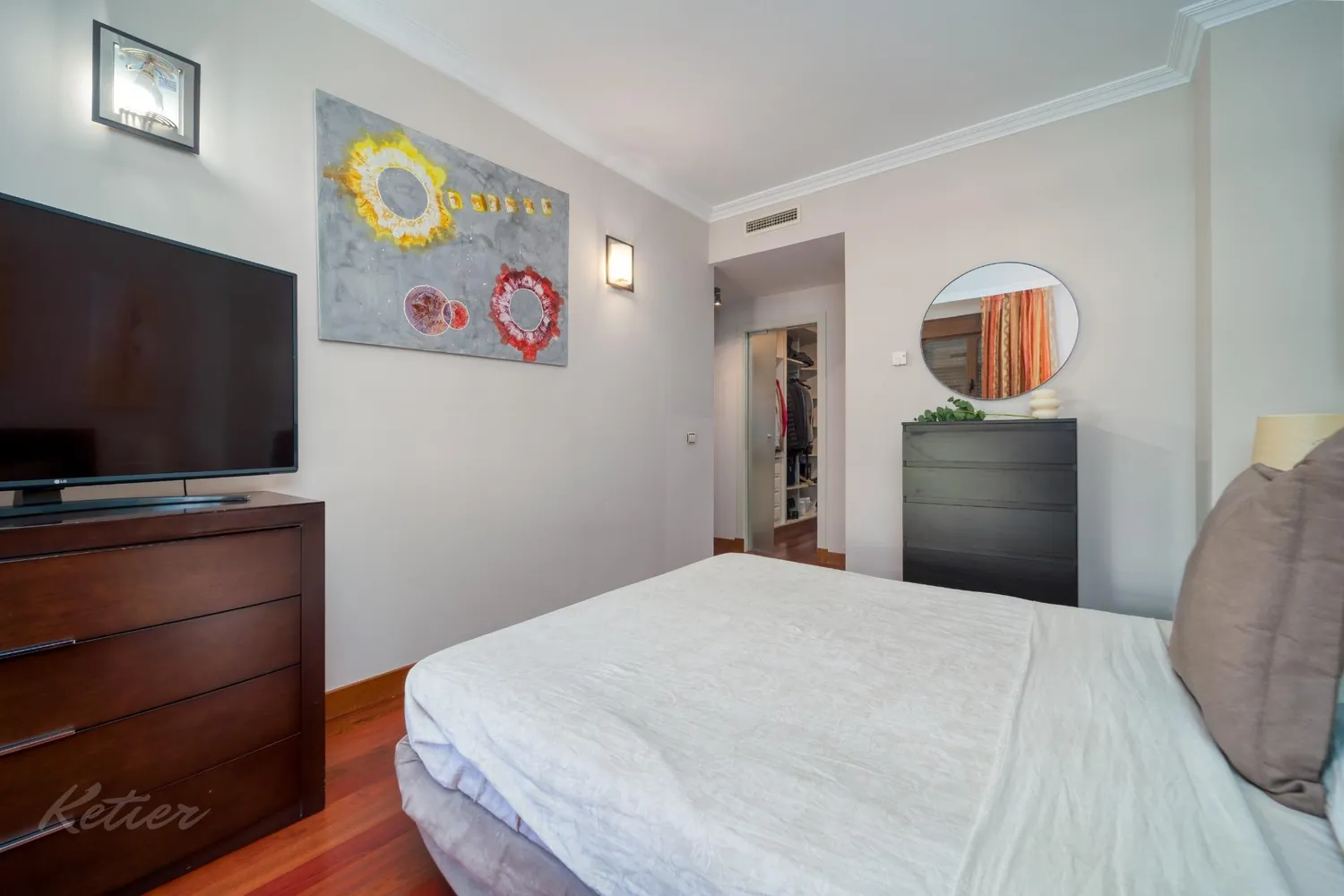 Flat with terrace and three bedrooms in Monte del Pilar, Majadahonda