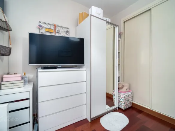 Flat with terrace and three bedrooms in Monte del Pilar, Majadahonda
