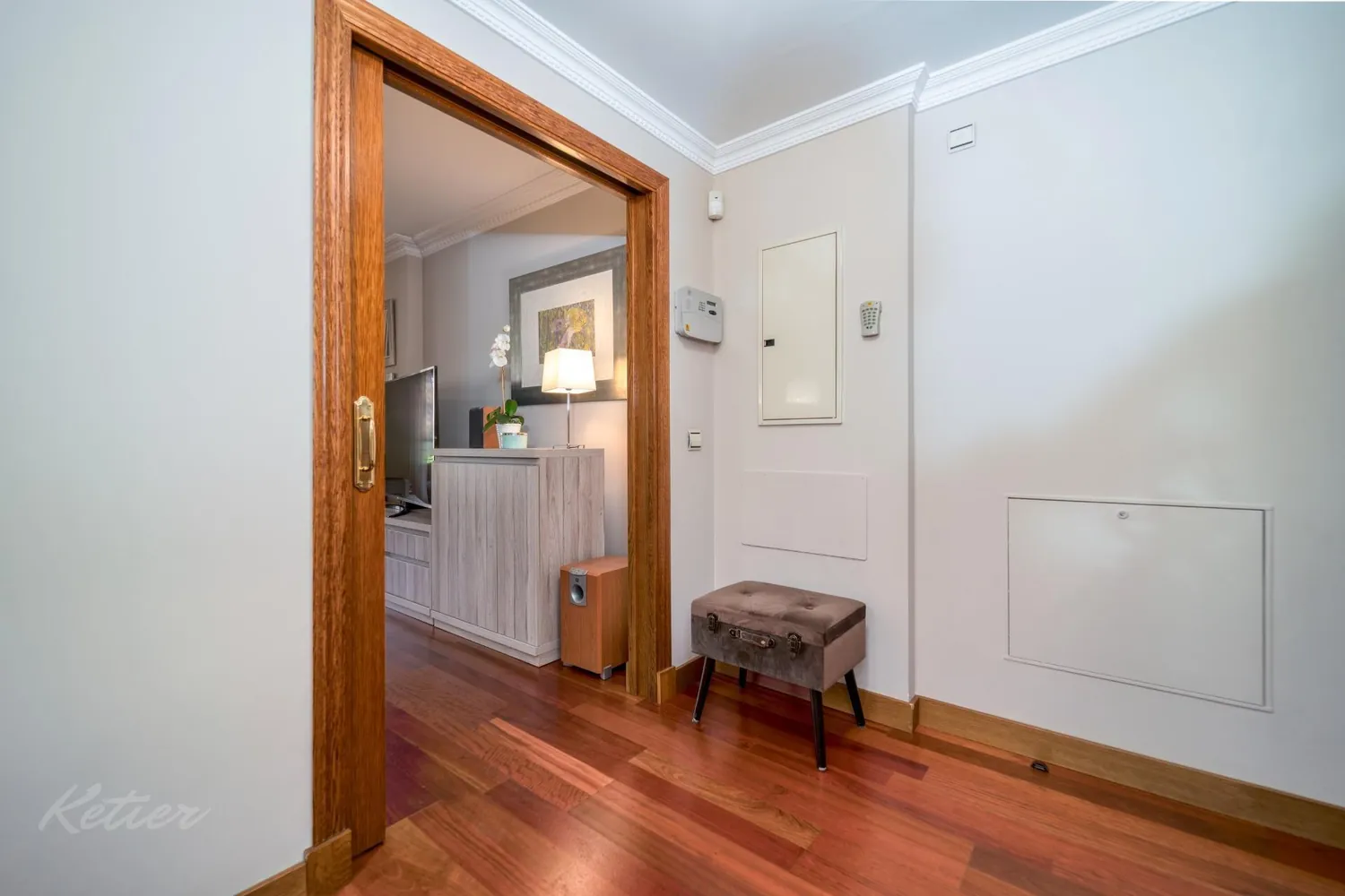 Flat with terrace and three bedrooms in Monte del Pilar, Majadahonda