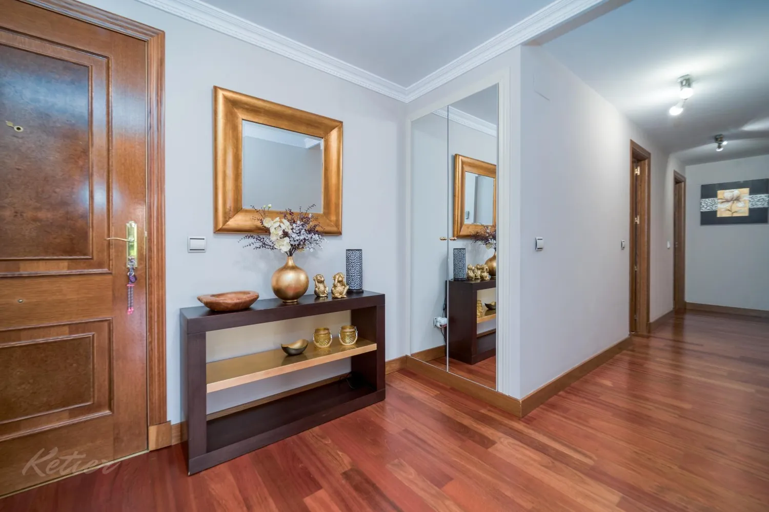 Flat with terrace and three bedrooms in Monte del Pilar, Majadahonda