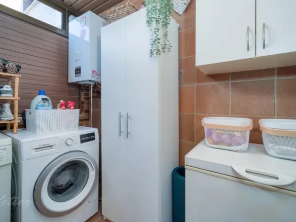Flat with terrace and three bedrooms in Monte del Pilar, Majadahonda