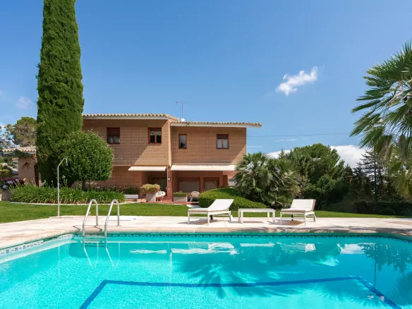 Chalet Independiente en Boadilla del Monte Piscina
