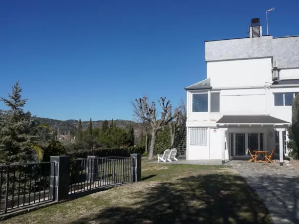 Chalet Pareado Molino de la Hoz Jardin
