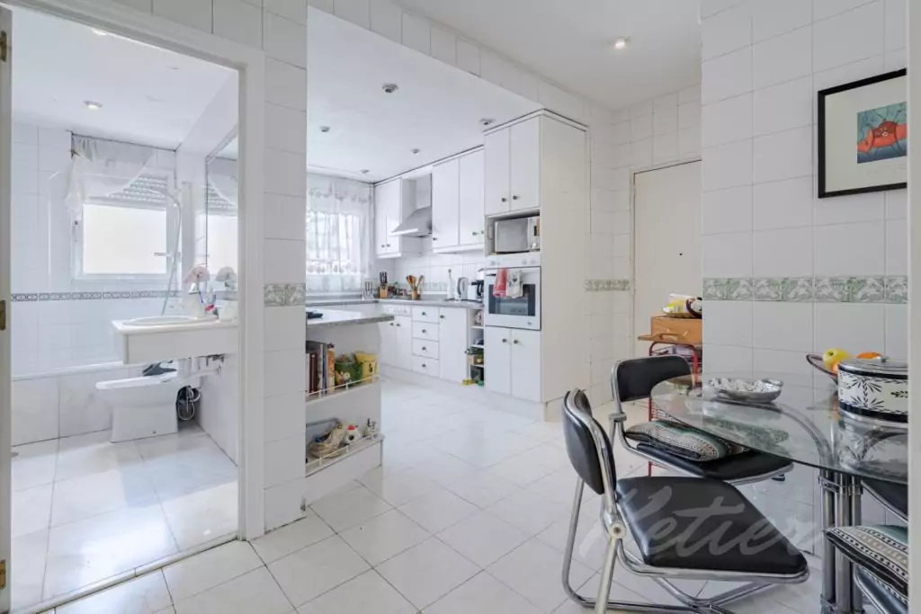 Piso Nuda Propiedad en Madrid Cocina